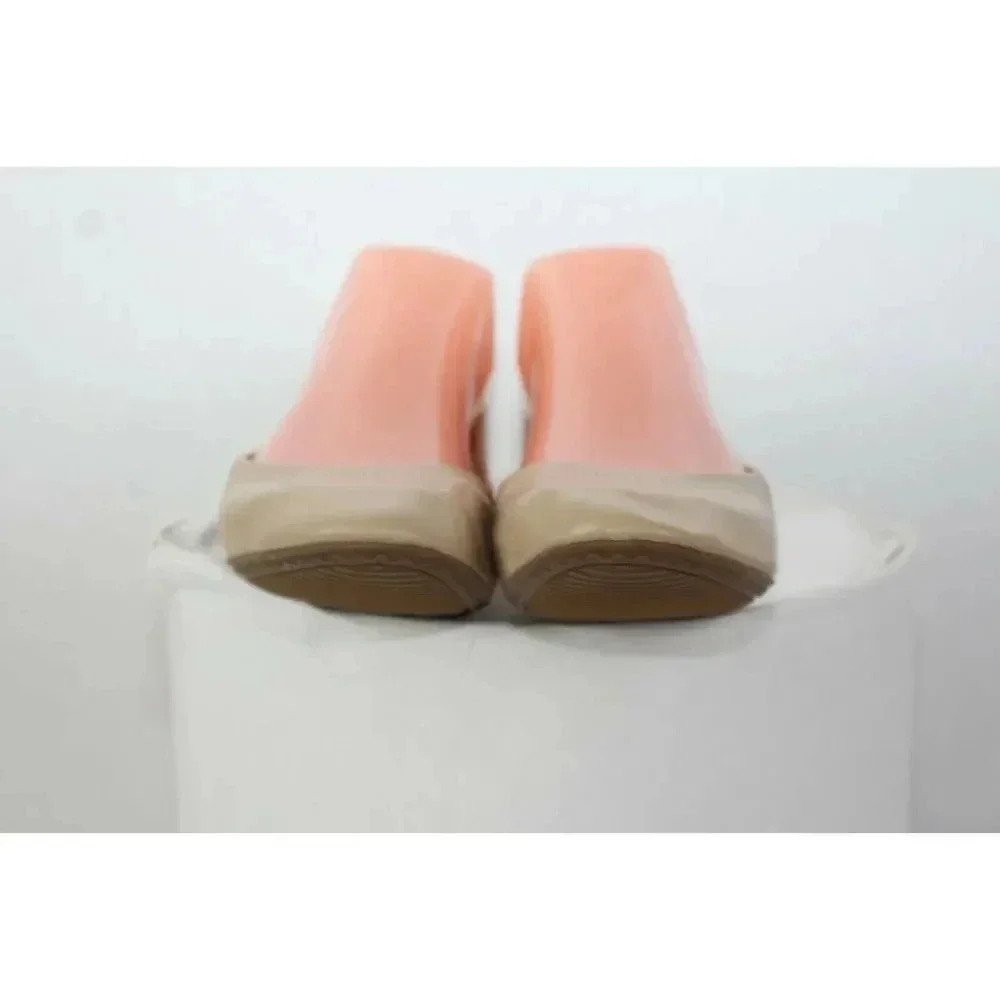 ladies TIME and TRU Memory Foam flats size 6
